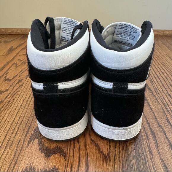 Nike Air Jordan 1 Dunk High Panda - Picture 4 of 10